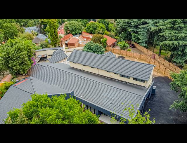 887M² OFFICE TO LET IN FERNDALE